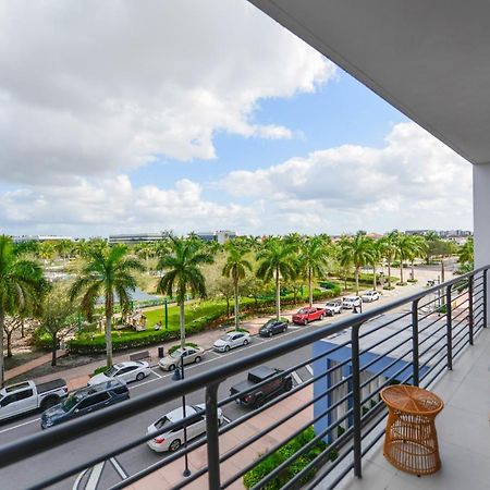 Cozy 1- 1 Bedroom Steps From Downtown Doral Park Miami Exterior foto